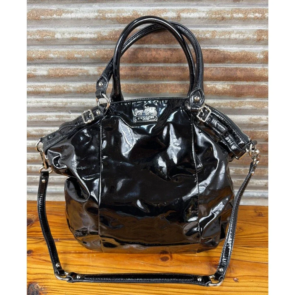 AUTHENTIC COACH MADISON BLACK PATENT LEATHER TOTE Purse Beautiful Condition